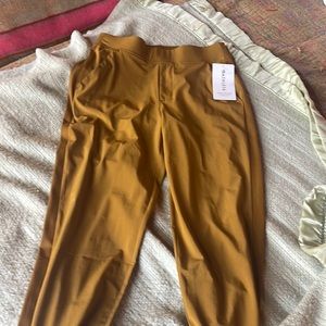 Brand new athleta brooklyn lands